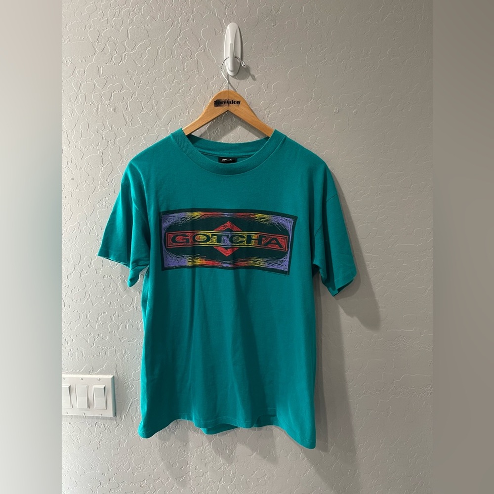 Vintage 90s Gotcha Surf Neon‎ Box Logo SS Shirt Size Large